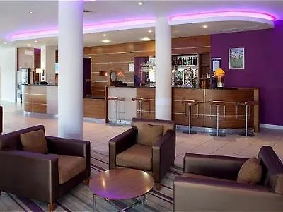 Holiday Inn Express London - Newbury Park, An Ihg Hotel
