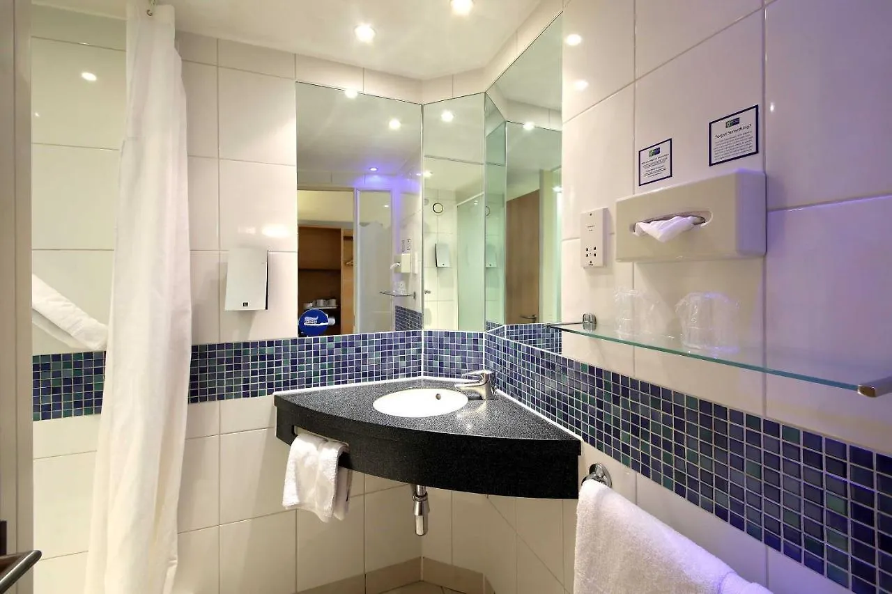 Holiday Inn Express London - Newbury Park, An Ihg Hotel Großbritannien